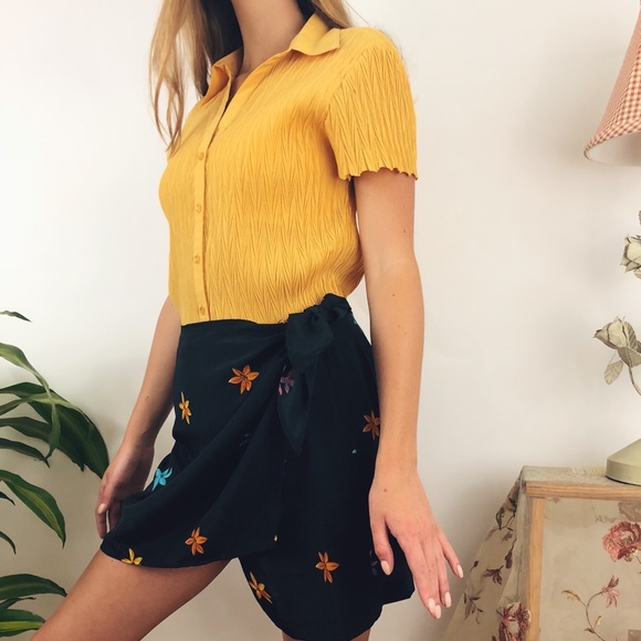 Crinkled Mango Short Sleeve - Picture 3 of 6